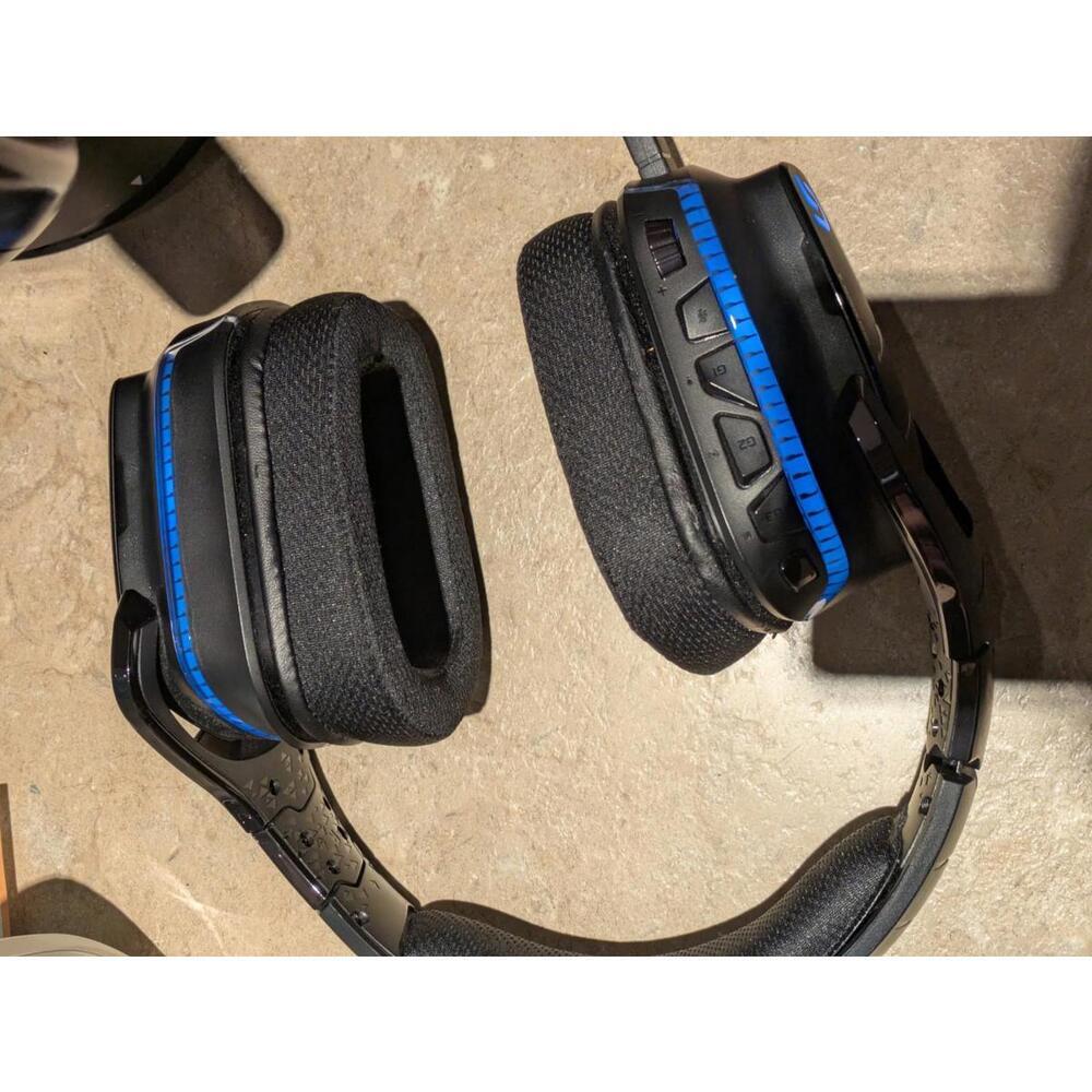 Logitech G633 Artemis Spectrum RGB 7.1 Surround Sound Gaming Wired Headset - Picture 9 of 11
